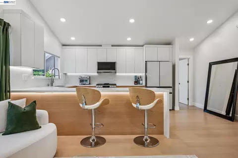 Kitchen - 1764 3rd Ave, Walnut Creek, CA 94597 photo 4 of 8
