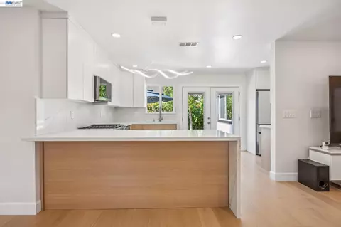 Kitchen - 1764 3rd Ave, Walnut Creek, CA 94597 photo 1 of 8