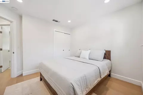 Bedroom - 1764 3rd Ave, Walnut Creek, CA 94597 photo 6 of 10