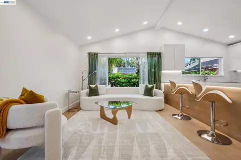 Living - 1764 3rd Ave, Walnut Creek, CA 94597 photo 6 of 7