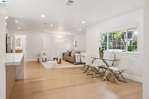 Living - 1764 3rd Ave, Walnut Creek, CA 94597 photo 2 of 7