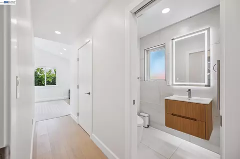 Entry Way - 1764 3rd Ave, Walnut Creek, CA 94597 photo 4 of 5