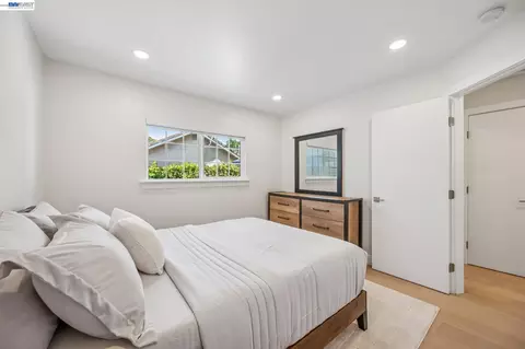 Bedroom - 1764 3rd Ave, Walnut Creek, CA 94597 photo 5 of 10