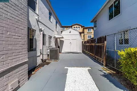 Exterior - 321 Escobar St, Martinez, CA 94553 photo 8 of 11