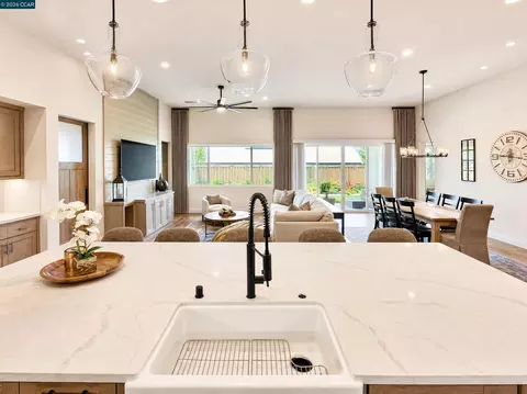 Kitchen - 2703 Brewer St, Tracy, CA 95377 photo 2 of 5