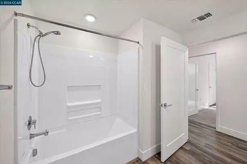 Bath - 5830 Midnight Pl #D, Dublin, CA 94568 photo 7 of 7