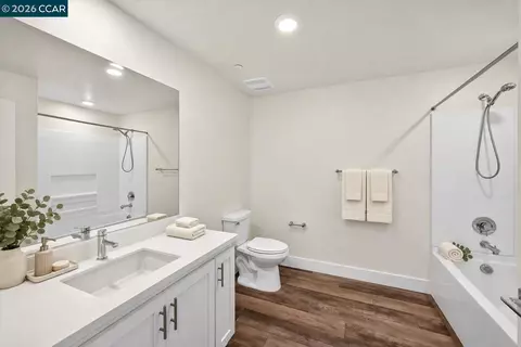 Bath - 5830 Midnight Pl #D, Dublin, CA 94568 photo 4 of 7