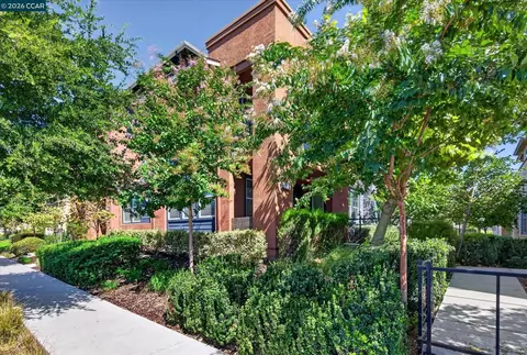 Exterior - 5830 Midnight Pl #D, Dublin, CA 94568 photo 1 of 11
