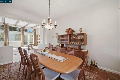 Dining - 2509 Marshfield Rd, Vallejo, CA 94591 photo 3 of 3