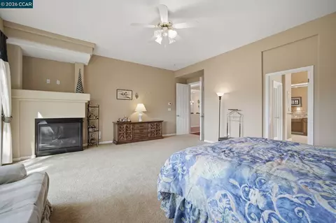Bedroom - 2509 Marshfield Rd, Vallejo, CA 94591 photo 4 of 5