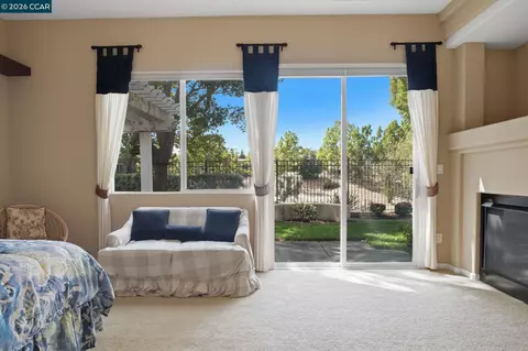 Bedroom - 2509 Marshfield Rd, Vallejo, CA 94591 photo 5 of 5