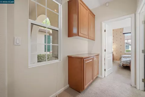 Entry Way - 2509 Marshfield Rd, Vallejo, CA 94591 photo 3 of 7