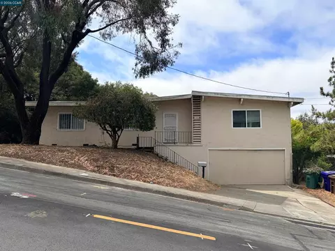 5482 Morrow Dr, San Pablo, CA 94806