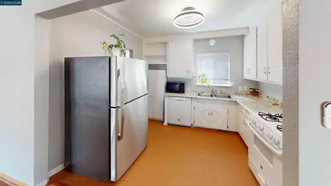 Kitchen - 90 Linscheid, Pittsburg, CA 94565 photo 1 of 2