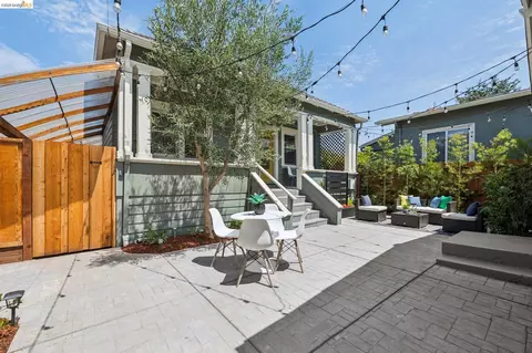 870 43rd St, Oakland, CA 94608