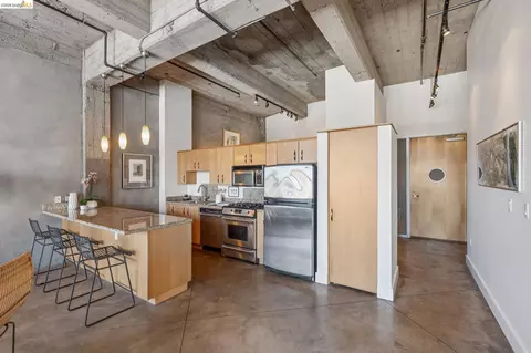 Kitchen - 201 4th St #406, Oakland, CA 94607 photo 3 of 5
