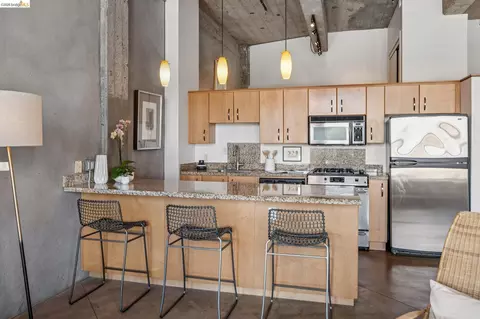 Kitchen - 201 4th St #406, Oakland, CA 94607 photo 4 of 5