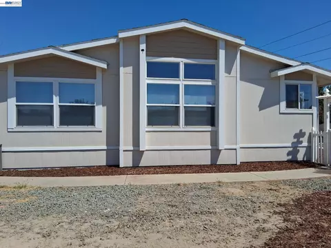 4437 W Grayson, Modesto, CA 95358