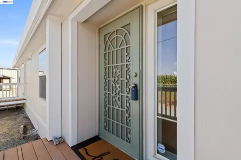 Entry Way - 4437 W Grayson, Modesto, CA 95358 photo 3 of 3