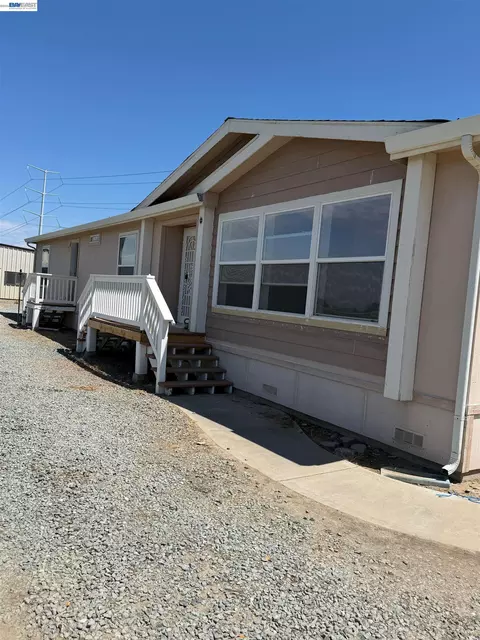 4437 W Grayson, Modesto, CA 95358