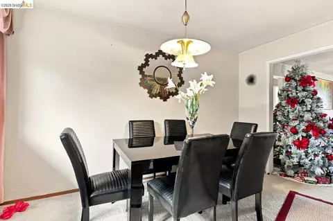 Dining - 207 Holly St, Vallejo, CA 94589 photo 2 of 2