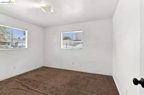 Bedroom - 207 Holly St, Vallejo, CA 94589 photo 3 of 6