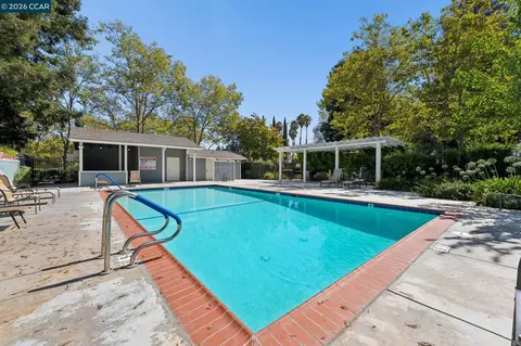 Exterior - 4536 Melody Dr #D, Concord, CA 94521 photo 2 of 5