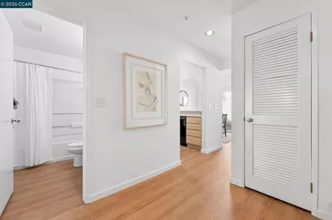 Entry Way - 4536 Melody Dr #D, Concord, CA 94521 photo 4 of 7