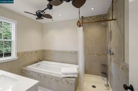 Bath - 5184 Darby Russell Rd, Murphys, CA 95247 photo 1 of 5