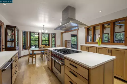 Kitchen - 5184 Darby Russell Rd, Murphys, CA 95247 photo 5 of 7