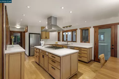 Kitchen - 5184 Darby Russell Rd, Murphys, CA 95247 photo 3 of 7