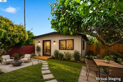 Exterior - 17119 Rolando Ave, Castro Valley, CA 94546 photo 8 of 11
