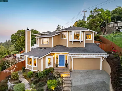 87 Claremont Ave, Orinda, CA 94563