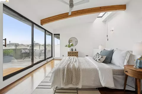 Bedroom - 2211 5th St #B, Berkeley, CA 94710 photo 8 of 9