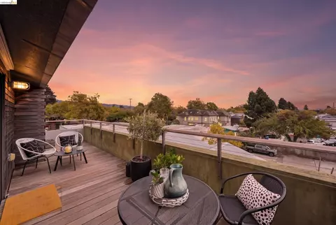 Exterior - 2211 5th St #B, Berkeley, CA 94710 photo 9 of 11