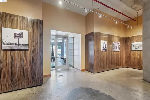 Entry Way - 247 Fourth St #405, Oakland, CA 94607 photo 5 of 5