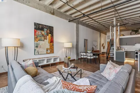 Living - 247 Fourth St #405, Oakland, CA 94607 photo 4 of 4