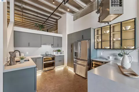 Kitchen - 247 Fourth St #405, Oakland, CA 94607 photo 4 of 8