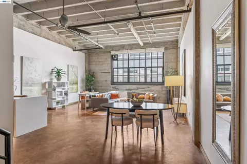 Dining - 247 Fourth St #405, Oakland, CA 94607 photo 2 of 4