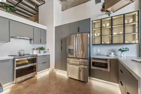 Kitchen - 247 Fourth St #405, Oakland, CA 94607 photo 5 of 8