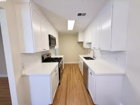 Kitchen - 8096 Juniper Ave, Newark, CA 94560 photo 1 of 2