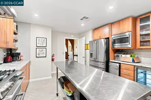 Kitchen - 167 Miramonte Dr, Moraga, CA 94556 photo 3 of 3