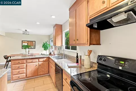 Kitchen - 167 Miramonte Dr, Moraga, CA 94556 photo 1 of 3