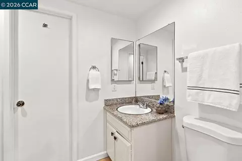 Bath - 167 Miramonte Dr, Moraga, CA 94556 photo 1 of 4
