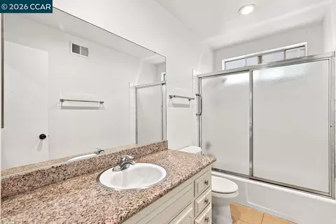 Bath - 167 Miramonte Dr, Moraga, CA 94556 photo 3 of 4