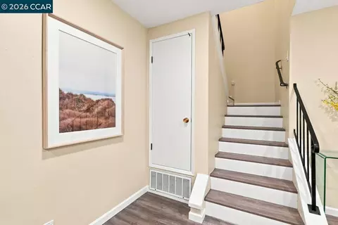 Entry Way - 167 Miramonte Dr, Moraga, CA 94556 photo 3 of 4
