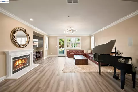 Living - 2413 Rees Cir, Livermore, CA 94550 photo 3 of 3