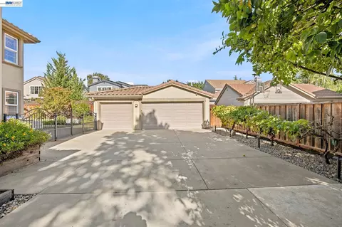 Exterior - 2413 Rees Cir, Livermore, CA 94550 photo 8 of 12