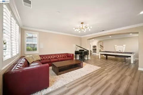 Living - 2413 Rees Cir, Livermore, CA 94550 photo 2 of 3