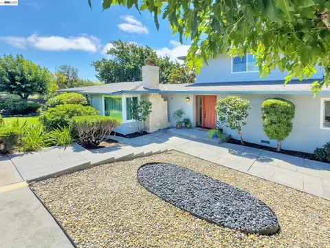 3255 Sweet Dr, Lafayette, CA 94549